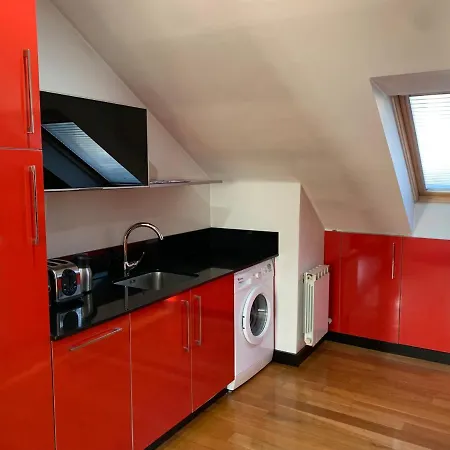 Ático con vistas al mar y parking Apartamento *