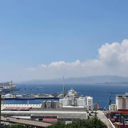 Ático con vistas al mar y parking * Vigo